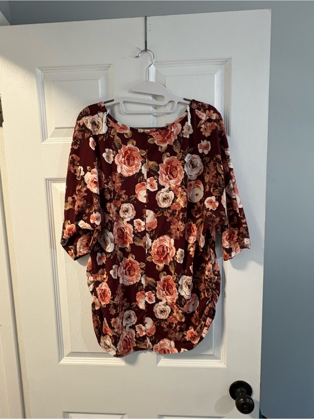 Paper Plane - Women's Floral Scoop Neck Top - Burgundy Floral - 2X - Picture 4 of 5
